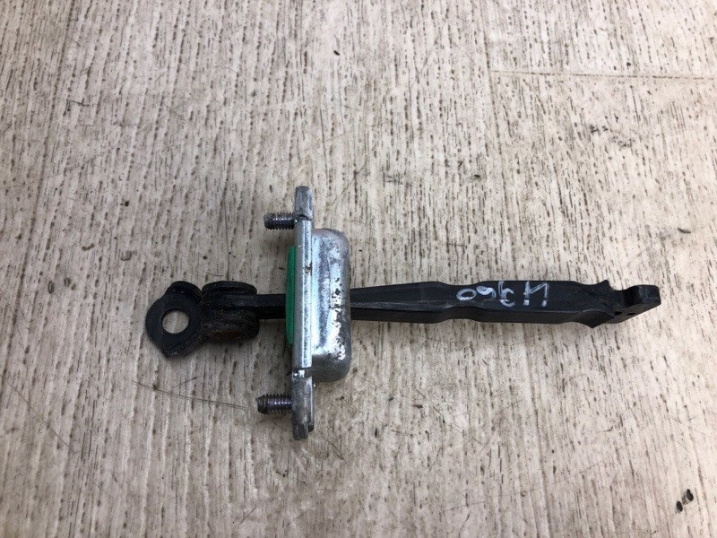 Ограничитель двери задний левый SORENTO XM 09-14 2010 XM 3.5 G6DC Ограничитель двери задний левый SORENTO XM 09-14 2010 XM 3.5 G6DC