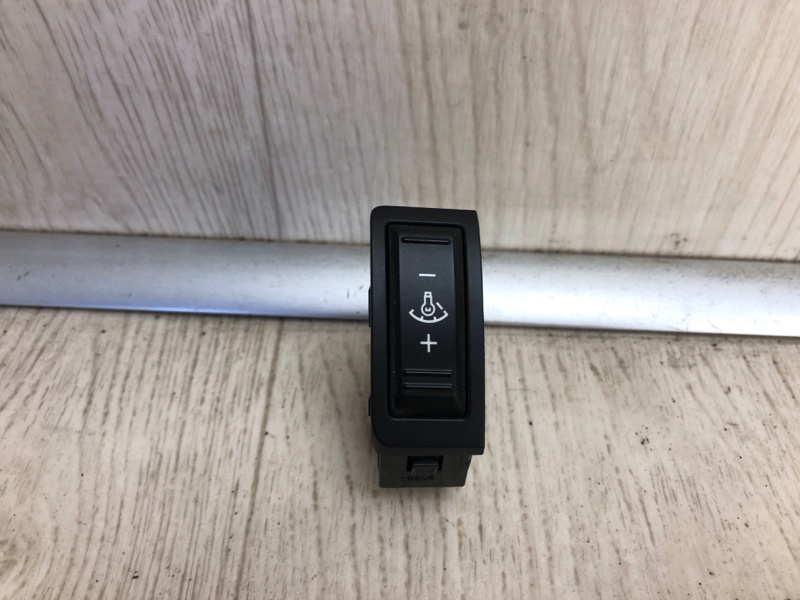 Кнопка KIA SORENTO XM 09-14 2010 XM 3.5 G6DC 93220-2P000VA Б/У