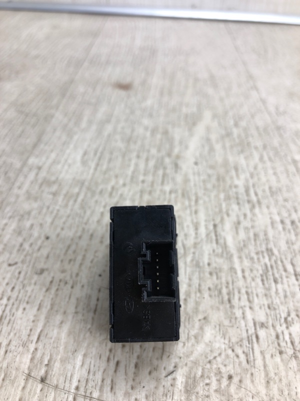 Кнопка SORENTO XM 09-14 2010 XM 3.5 G6DC