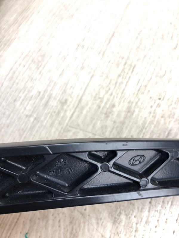 Поводок стеклоочистителя передний правый SORENTO XM 09-14 2010 XM 3.5 G6DC