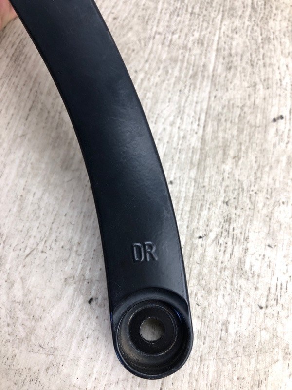 Поводок стеклоочистителя передний левый SORENTO XM 09-14 2010 XM 3.5 G6DC