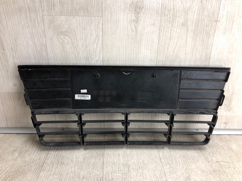 Решетка переднего бампера FOCUS 10-18 2011 BK 2.0 XQDA