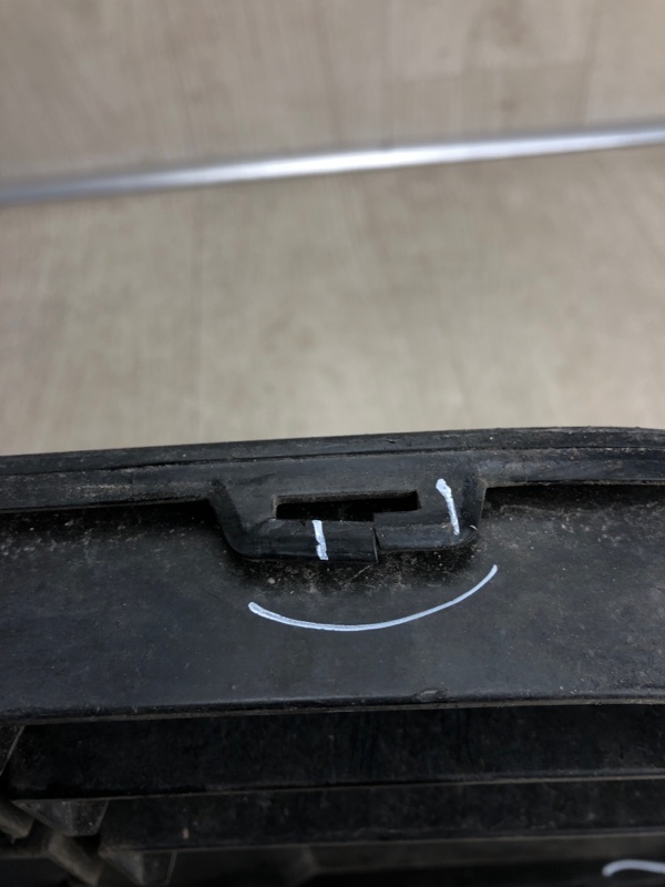 Решетка переднего бампера FOCUS 10-18 2011 BK 2.0 XQDA