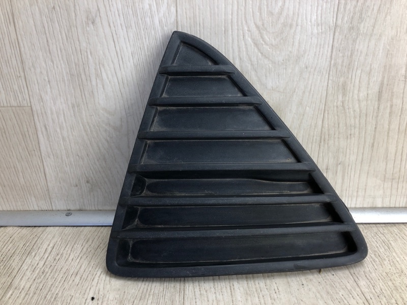 Накладка бампера передняя левая FORD FOCUS 10-18 2011 BK 2.0 XQDA CP9Z-17K946-A Б/У