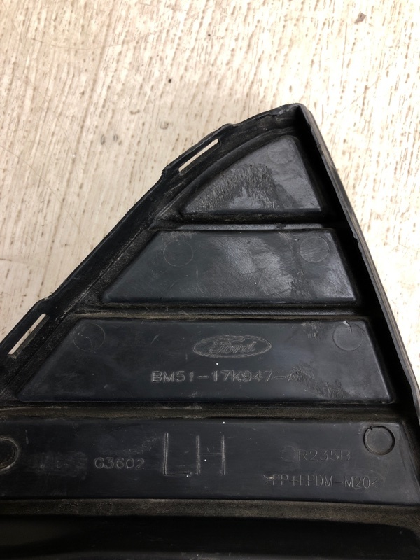 Накладка бампера передняя левая FORD FOCUS 10-18 BK 2.0 XQDA