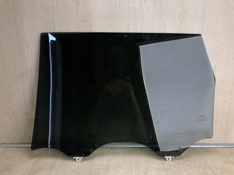 Стекло двери заднее правое PATHFINDER R52 12-21 2013 R52 3.5 VQ35DE Стекло двери заднее правое PATHFINDER R52 12-21 2013 R52 3.5 VQ35DE