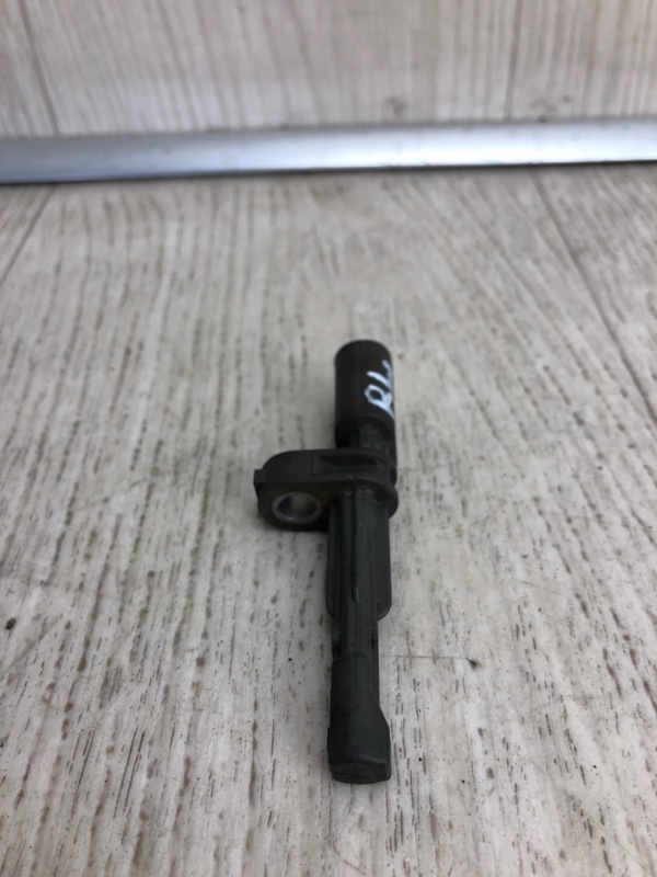 Датчик ABS задний VOLKSWAGEN JETTA USA 18- JEM 1.4 DGXA