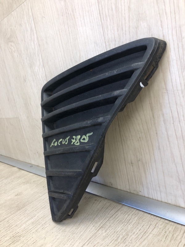 Накладка бампера передняя правая FORD FOCUS 10-18 BK 2.0 XQDA