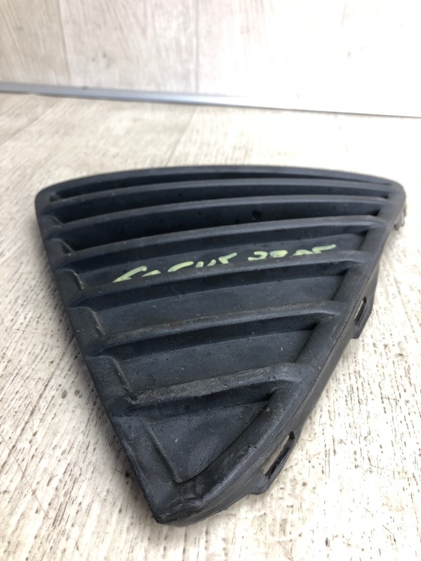 Накладка бампера передняя правая FOCUS 10-18 2014 BK 2.0 XQDA