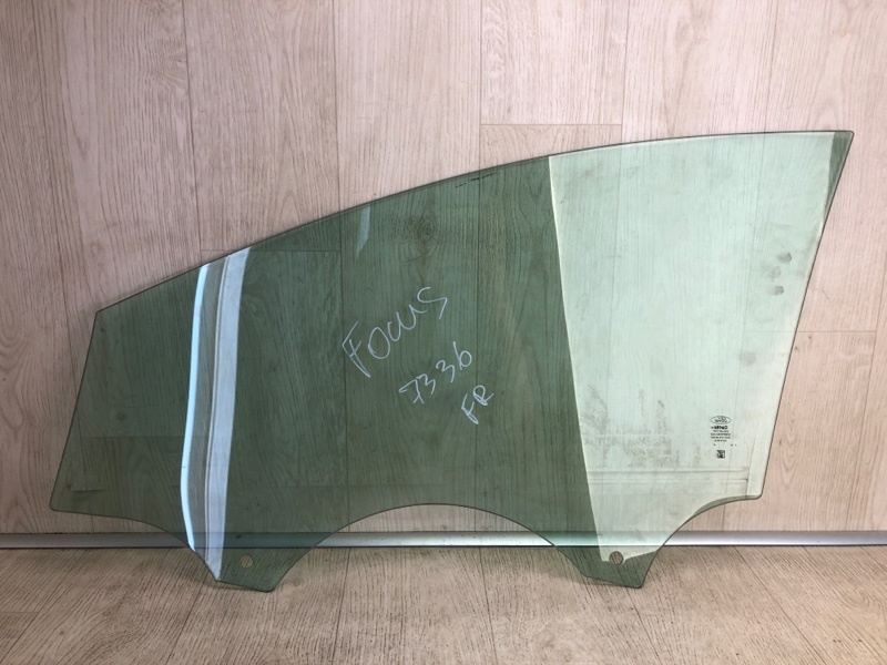 Стекло двери переднее правое FOCUS 10-18 2017 CB8 2.0 XQDA