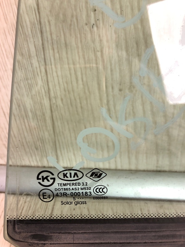 Стекло двери глухое заднее левое KIA FORTE YD 12- YD 1.8 G4NB