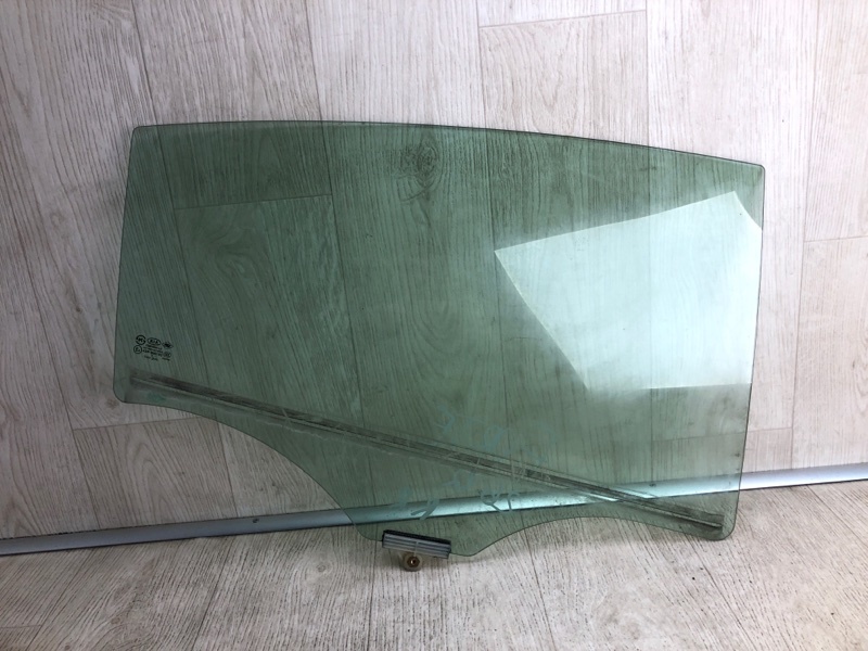 Стекло двери заднее правое KIA FORTE YD 12- 2015 YD 1.8 G4NB 83420-A7020 Б/У