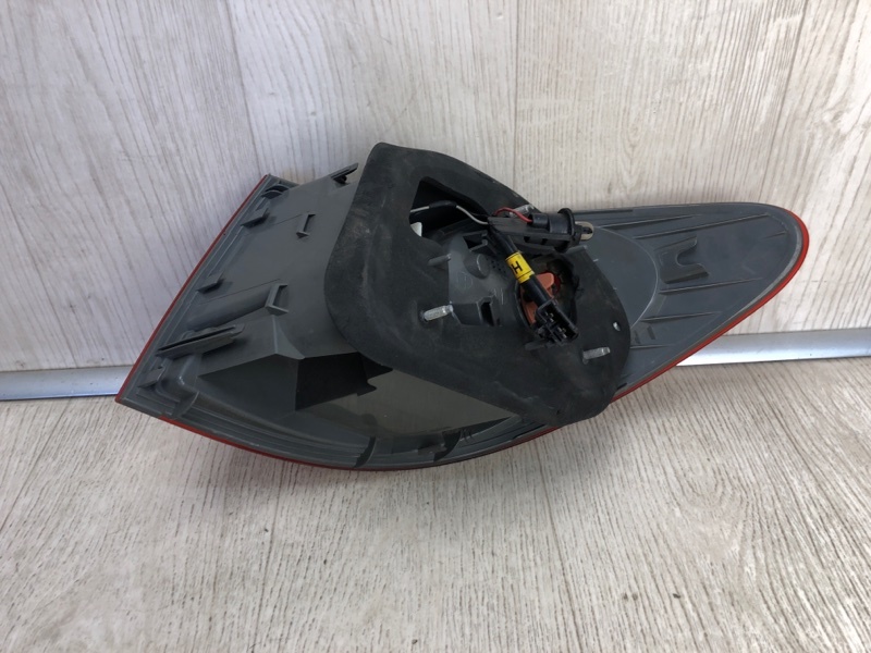 Фонарь наружный левый ELANTRA HD 06-11 2007 HD 2.0 G4GC