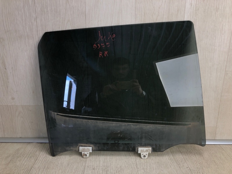 Стекло двери заднее правое NISSAN JUKE 10-19 2011 F15 1.6 MR16DDT 82300-1KA1A Б/У