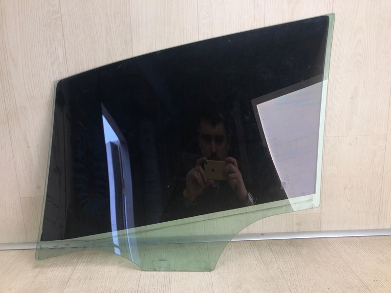 Стекло двери переднее правое RENEGADE (BU) 14- 2015 BU 2.4 ED6 Стекло двери переднее правое RENEGADE (BU) 14- 2015 BU 2.4 ED6