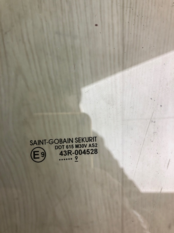 Стекло двери переднее левое NISSAN NV200 USA 13- M20XUS 2.0 MR20DE