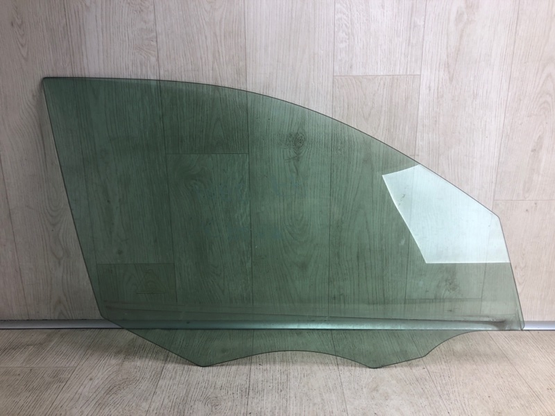 Стекло двери переднее правое KIA SORENTO XM 09-14 2010 XM 3.5 G6DC 82421-2P010 Б/У