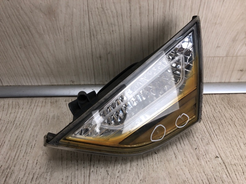 Фонарь внутренний правый HYUNDAI SONATA YF 10-14 2012 YF 2.4 G4KK 92404-4R000 Б/У