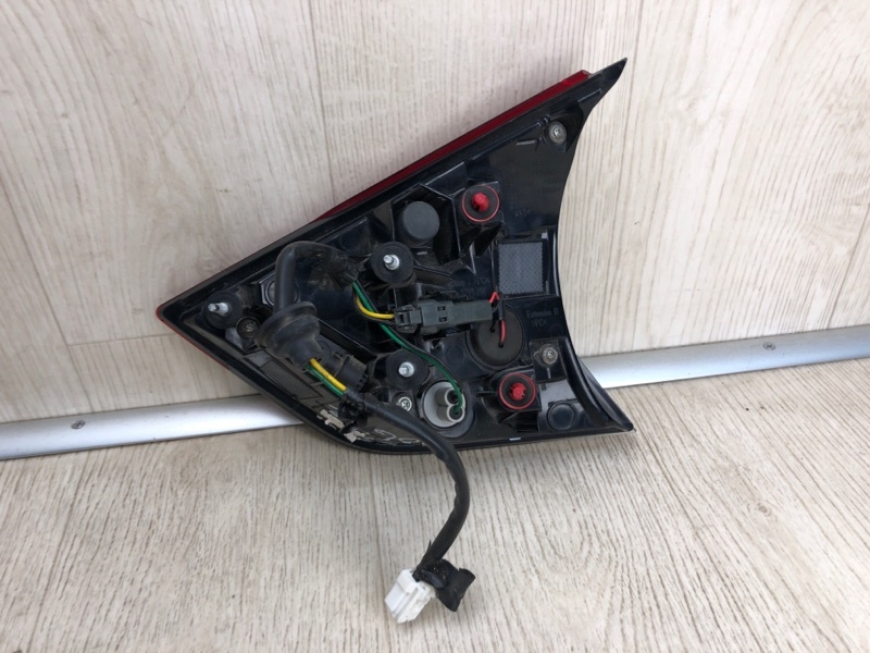 Фонарь внутренний левый X-TRAIL/ROGUE T32 13-20 2017 T32 2.5 QR25DE