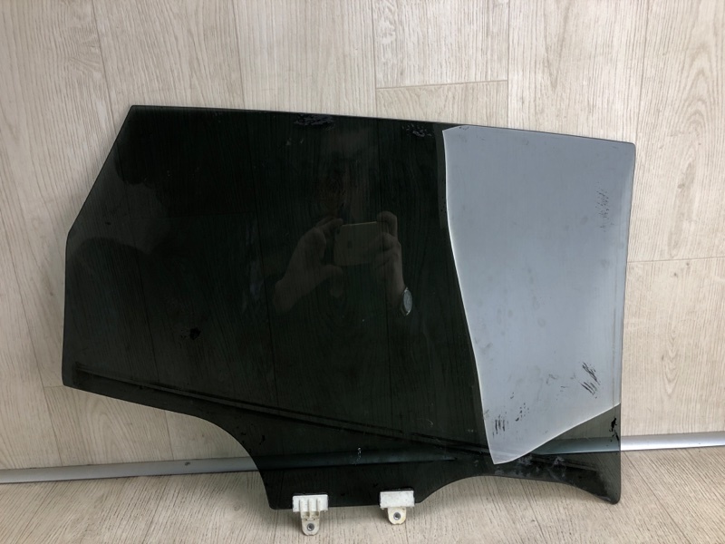 Стекло двери заднее левое ROGUE 08-15 2010 S35 2.5 QR25DE