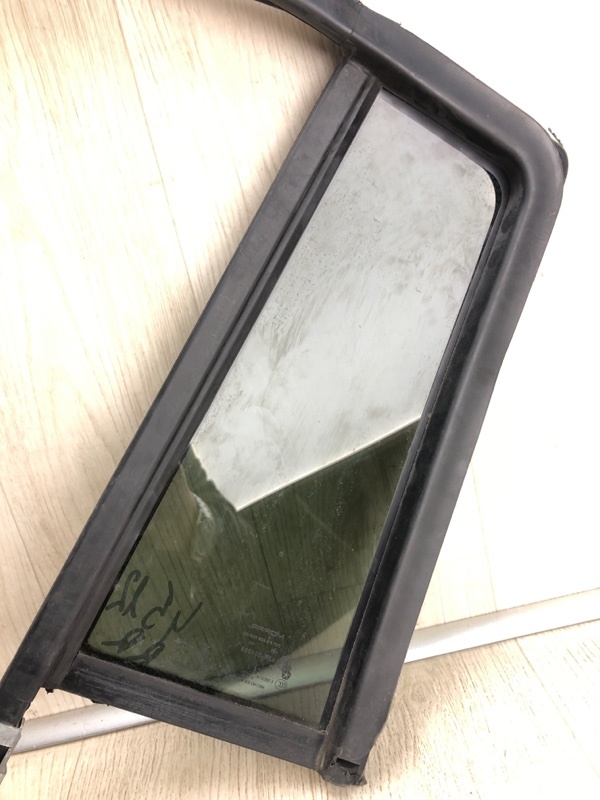 Стекло двери глухое заднее правое COMPASS 06-16 2016 MK49 2.0 ECN Стекло двери глухое заднее правое COMPASS 06-16 2016 MK49 2.0 ECN