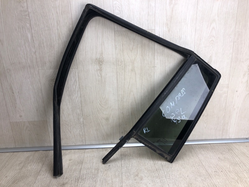 Запчасть стекло двери глухое заднее левое JEEP COMPASS 06-16 2016 MK49 2.0 ECN 5160065AH Б/У Стекло двери глухое заднее левое JEEP COMPASS 06-16 2016 MK49 2.0 ECN 5160065AH Б/У