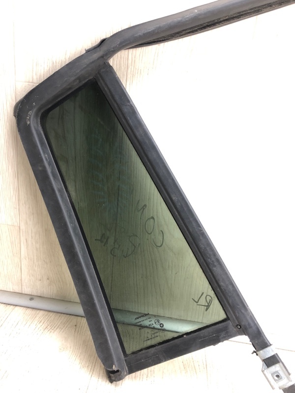 Стекло двери глухое заднее левое COMPASS 06-16 2016 MK49 2.0 ECN Стекло двери глухое заднее левое COMPASS 06-16 2016 MK49 2.0 ECN