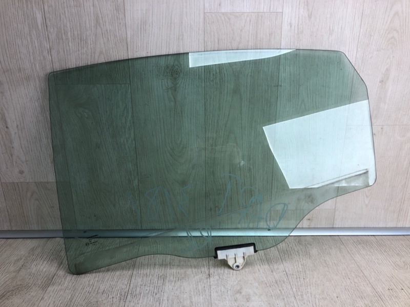 Стекло двери заднее левое DODGE DART 12-16 2014 PF 2.4 ED6 68082 405AB Б/У