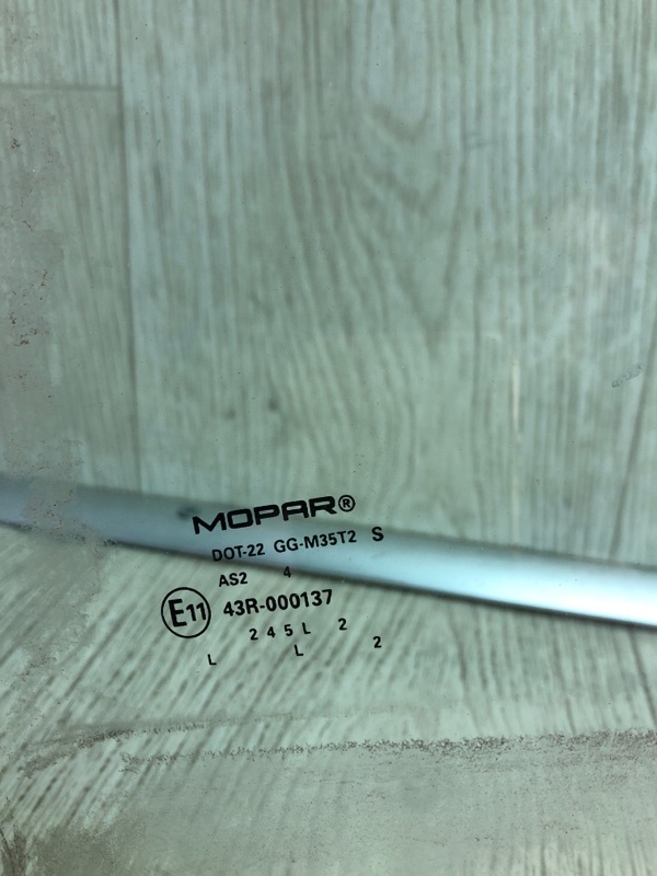 Стекло двери заднее левое DODGE DART 12-16 PF 2.4 ED6