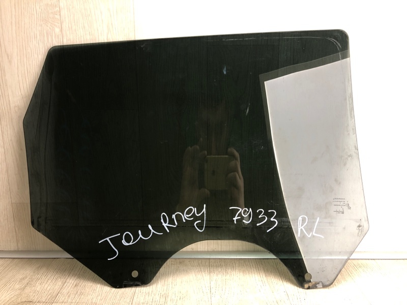 Стекло двери заднее левое JOURNEY 08-20 2008 JC 3.5 EGF