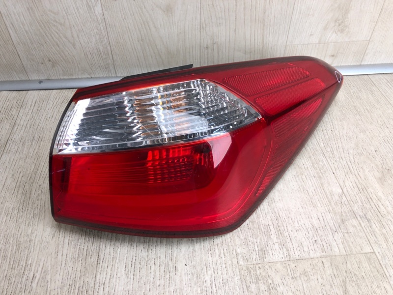 Фонарь наружный правый KIA FORTE YD 12- 2015 YD 1.8 G4NB 92402-A7000 Б/У