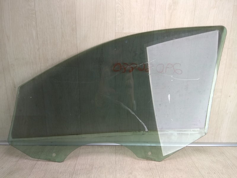 Стекло двери переднее правое JOURNEY 08-20 2008 JC 3.5 EGF