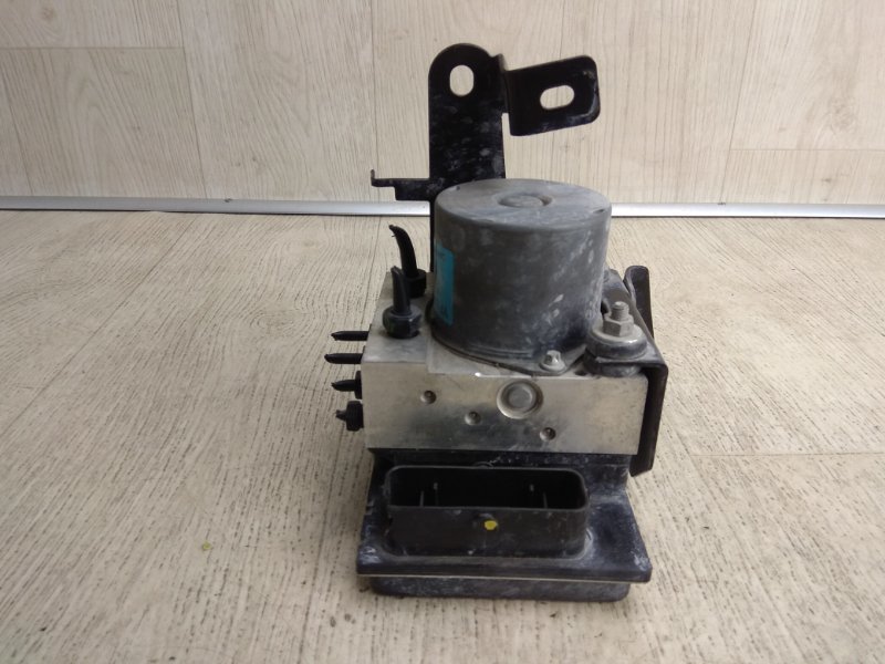 Блок ABS SONATA YF 10-14 2013 YF 2.4 G4KJ