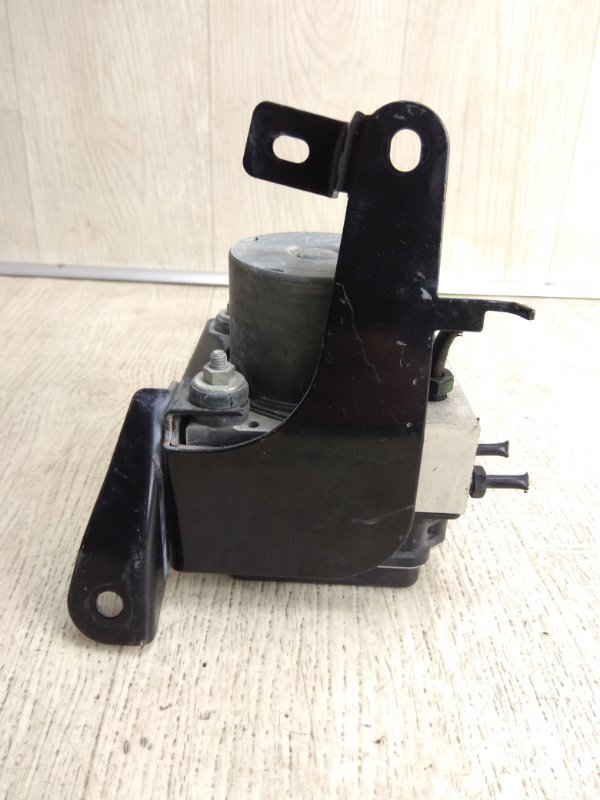 Блок ABS SONATA YF 10-14 2013 YF 2.4 G4KJ