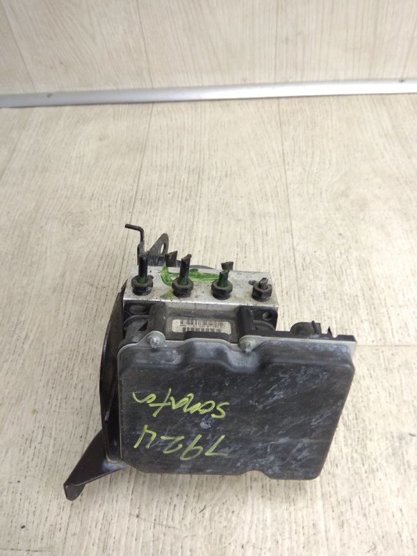 Блок ABS SONATA YF 10-14 2013 YF 2.4 G4KJ