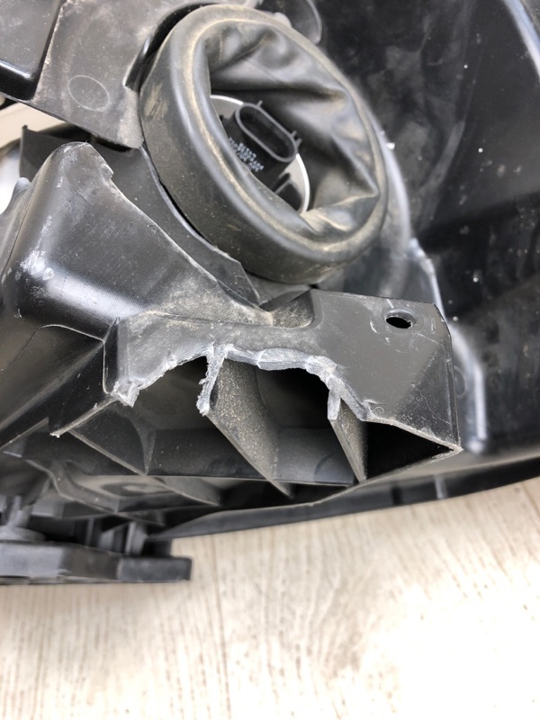 Фара правая NV200 USA 13- 2020 M20XUS 2.0 MR20DE