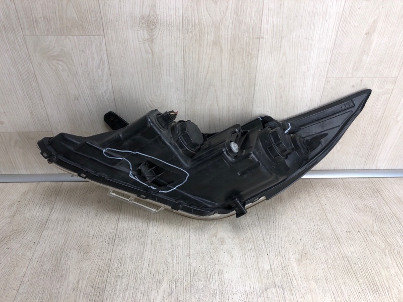 Фара правая SONATA YF 10-14 2011 YF 2.4 G4KJ