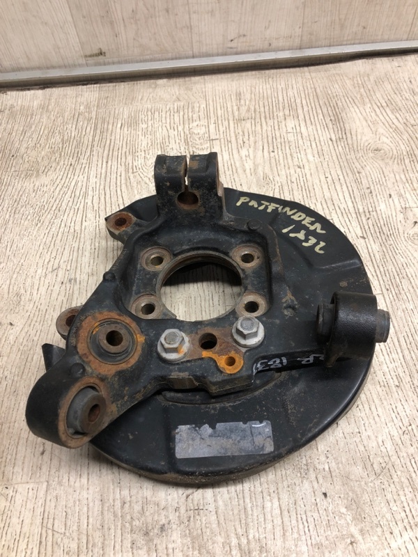 Цапфа задняя правая PATHFINDER R52 12-21 2013 R52 3.5 VQ35DE Цапфа задняя правая PATHFINDER R52 12-21 2013 R52 3.5 VQ35DE