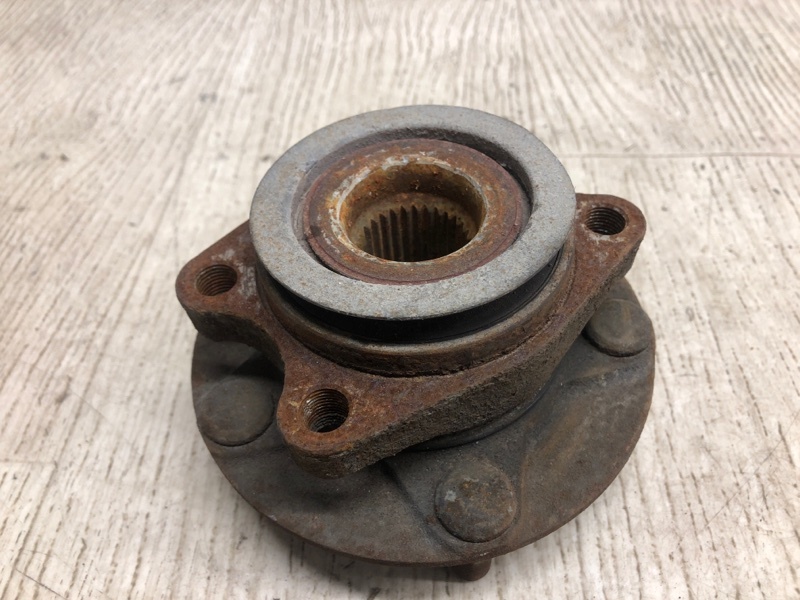Ступица передняя NISSAN JUKE 10-19 2011 F15 1.6 MR16DDT 40202-1KA0A Б/У