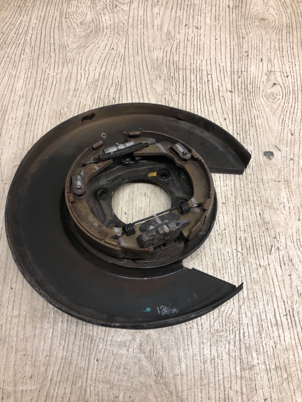 Тормозной механизм задний правый HYUNDAI SONATA YF 10-14 YF 2.4 Тормозной механизм задний правый HYUNDAI SONATA YF 10-14 YF 2.4