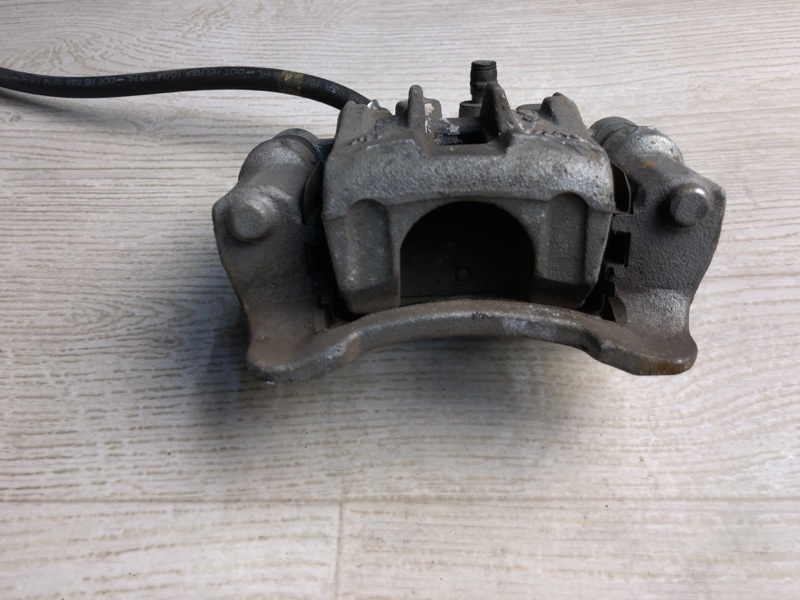 Суппорт тормозной задний правый TUCSON LM 09-15 2014 LM 2.0 G4KD