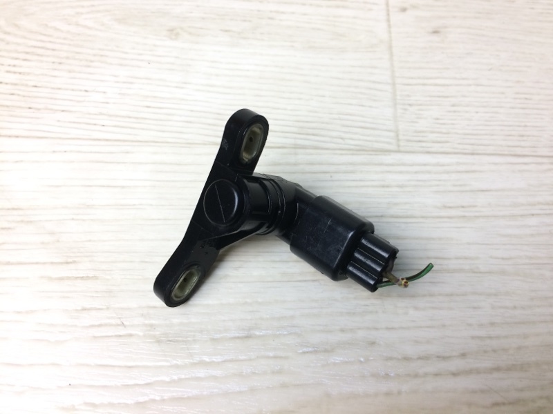 Датчик положения коленвала FORD FOCUS 10-18 2013 BK 2.0 XQDA 6M8Z-6C315-AA Б/У