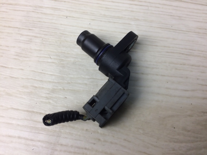 Датчик положения распредвала FORD FOCUS 10-18 2013 BK 2.0 XQDA AS7Z-6B288-D Б/У