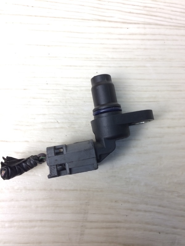 Датчик положения распредвала FOCUS 10-18 2013 BK 2.0 XQDA