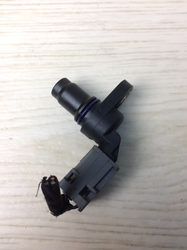 Датчик положения распредвала ESCAPE 12-19 2014 TM2 2.0 HDTX