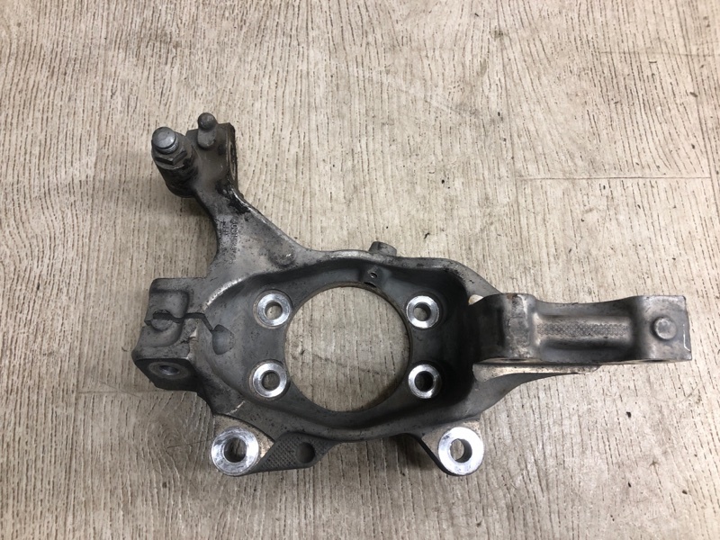 Кулак поворотный передний левый NISSAN PATHFINDER R52 12-21 2013 R52 3.5 VQ35DE 40015-3JA0A Б/У