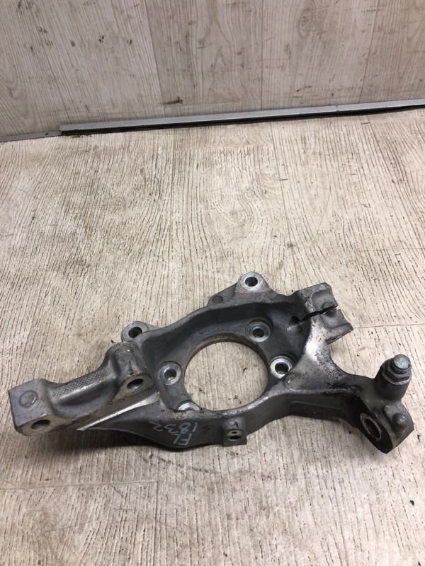 Кулак поворотный передний левый NISSAN PATHFINDER R52 12-21 R52 3.5 VQ35DE