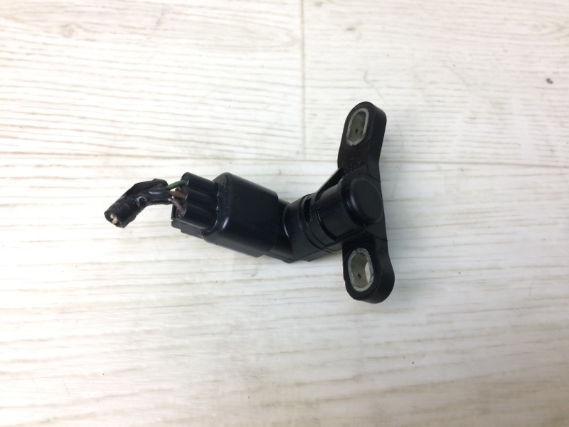 Датчик положения коленвала FORD FOCUS 10-18 2015 CB8 2.0 XQDA 6M8Z-6C315-AA Б/У