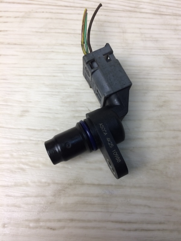 Датчик положения распредвала FOCUS 10-18 2015 CB8 2.0 XQDA Датчик положения распредвала FOCUS 10-18 2015 CB8 2.0 XQDA