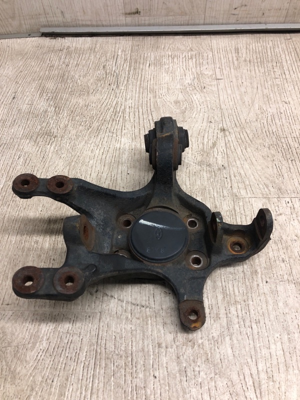 Цапфа задняя левая ELANTRA HD 06-11 2009 HD 2.0 G4GC